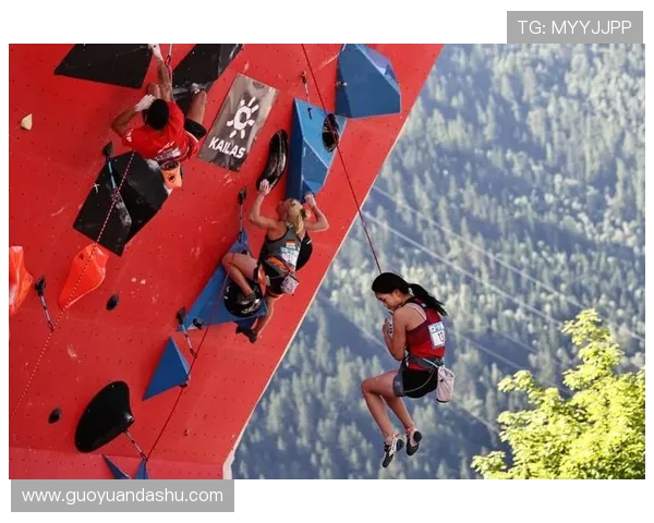 北京攀岩队在世界攀岩锦标赛中以73分稳居积分榜首位